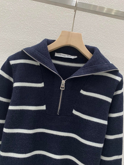 Navy collar knitted sweater