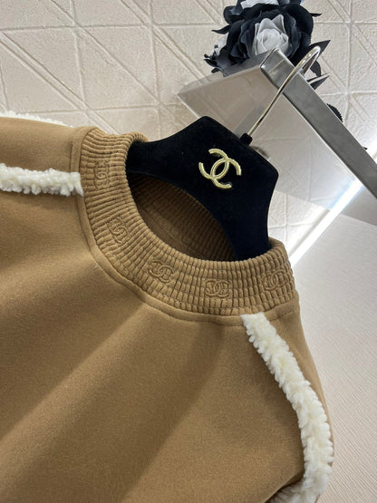 Lambswool stitching letter sweatshirt