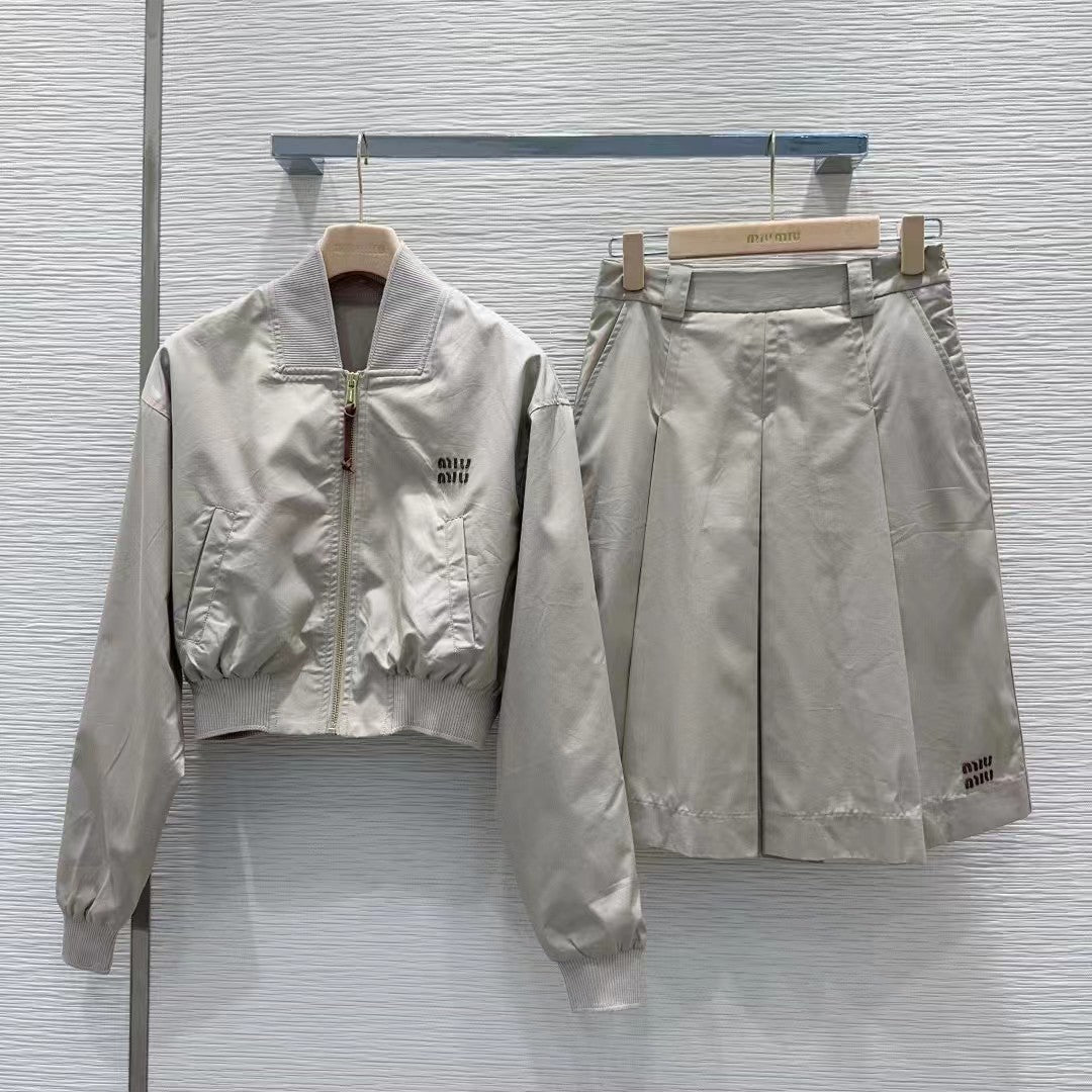 M new custom fabric fashion vintage style jacket and skirt suit