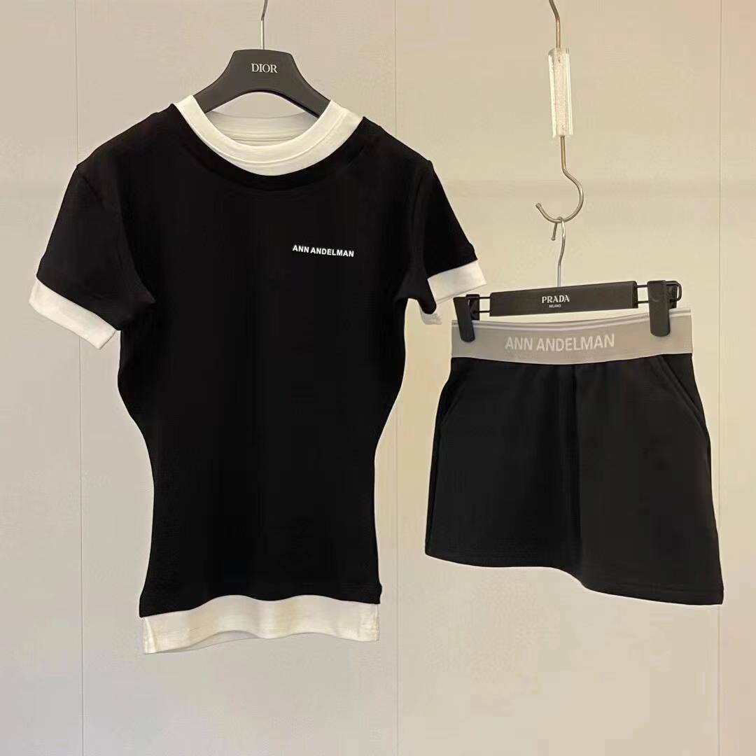 Fake two-piece color matching waist short T-shirt and short skirt suit