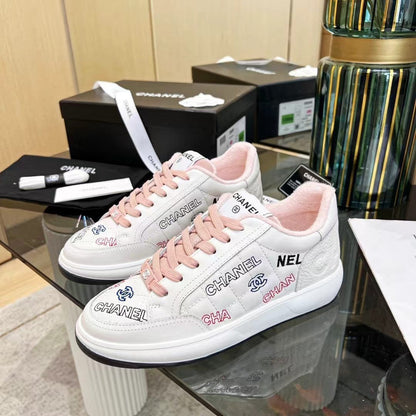 Stylish high quality flat sneakers