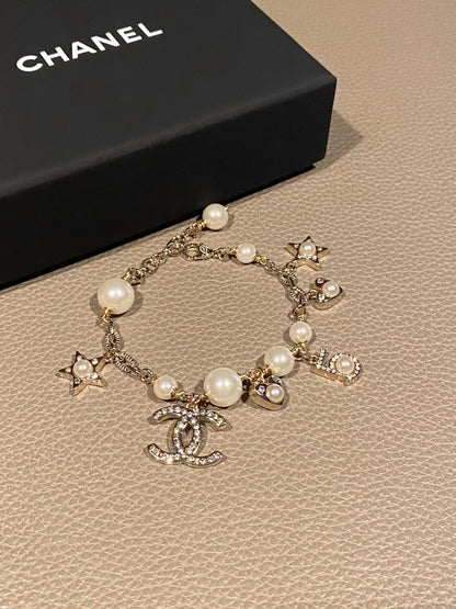 CC New High Quality Pearl Diamond Bracelet