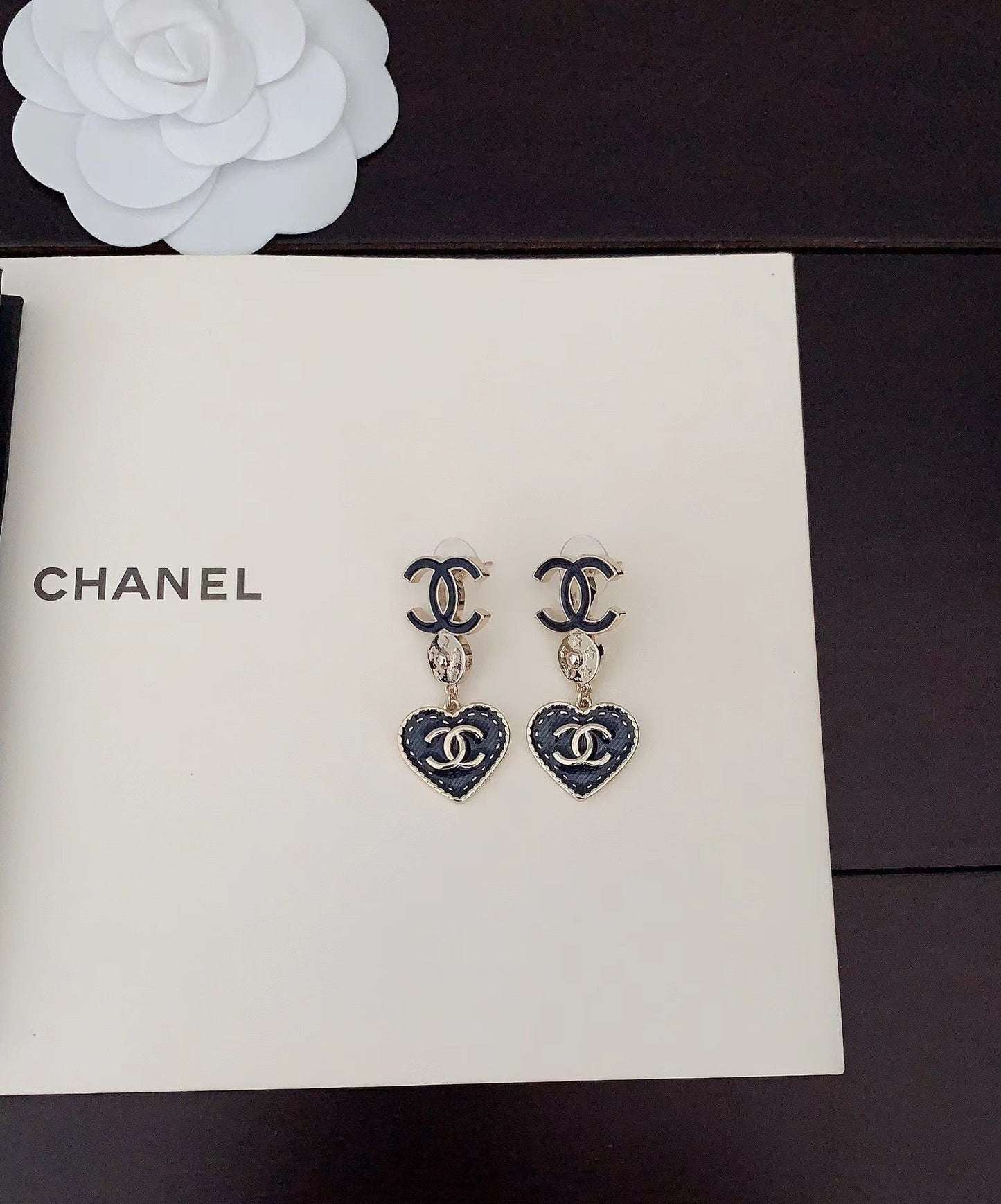 CC new exquisite diamond earrings