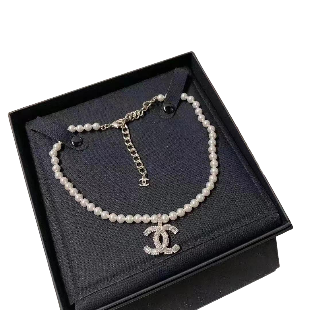 CC new pearl and diamond logo necklace