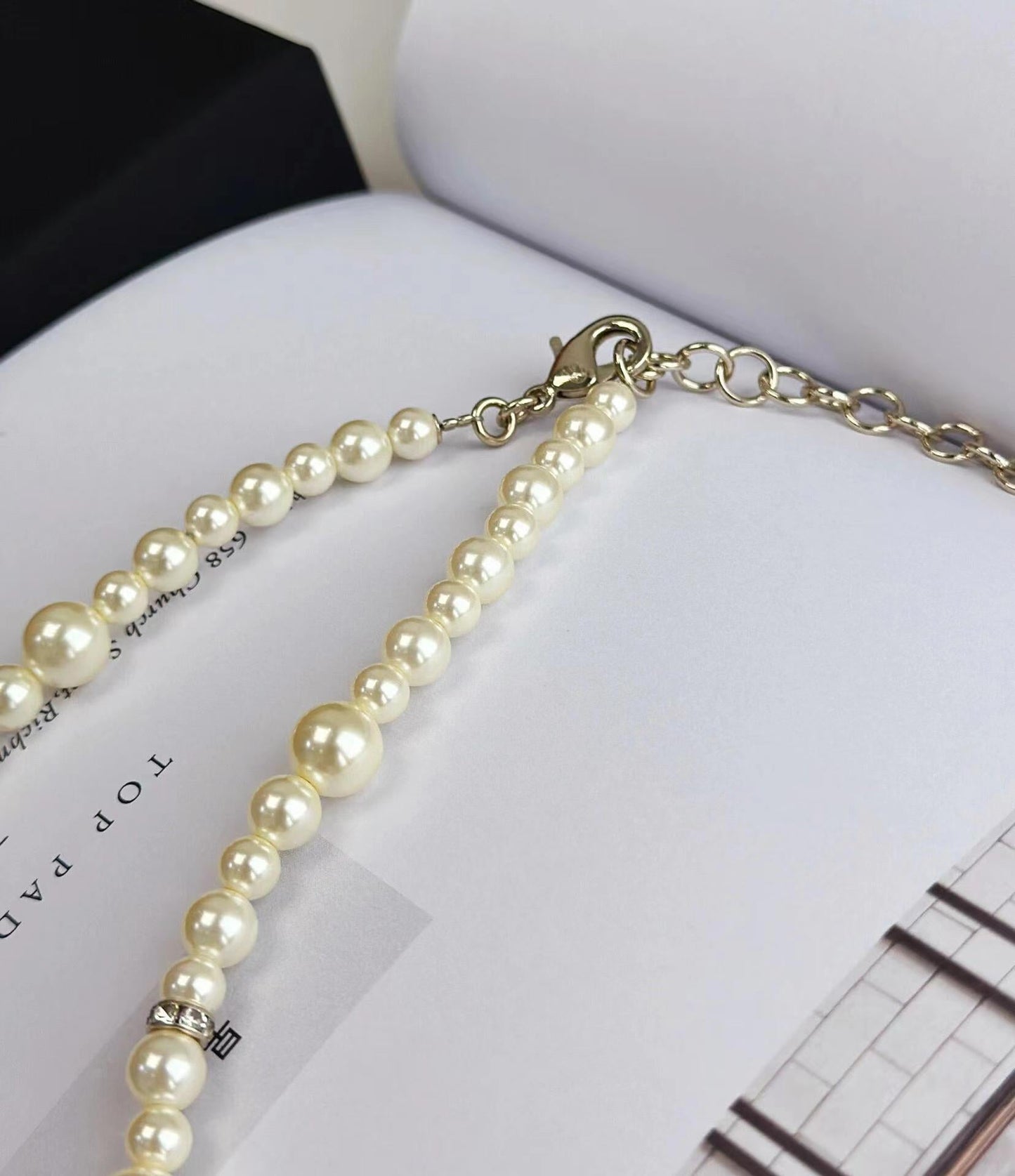 CC new pearl and diamond logo necklace