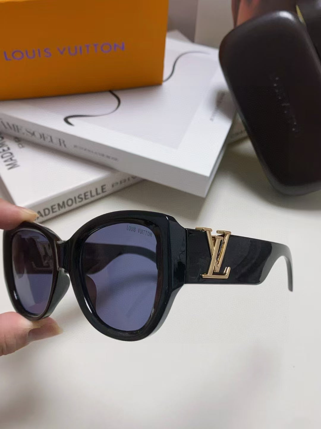 High-end luxury UV protection sunglasses