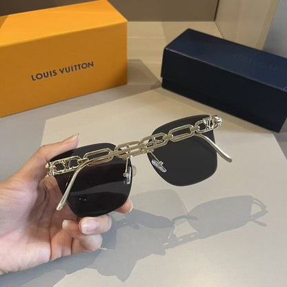 High-end fashion, must-have sunglasses for driving and traveling