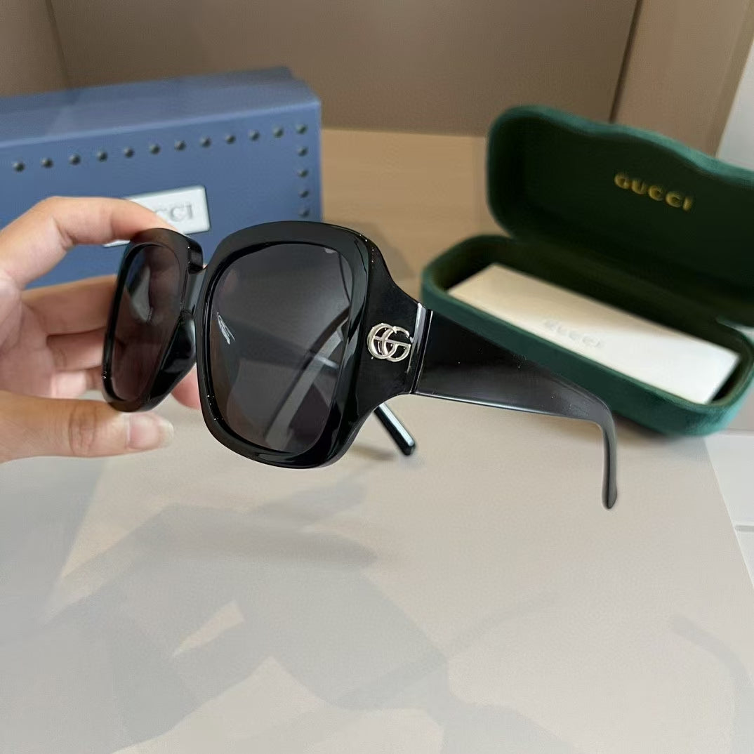 High-end fashion, must-have sunglasses for driving and traveling