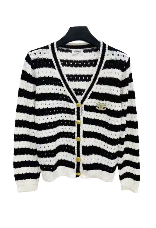 CC new contrast striped sweater