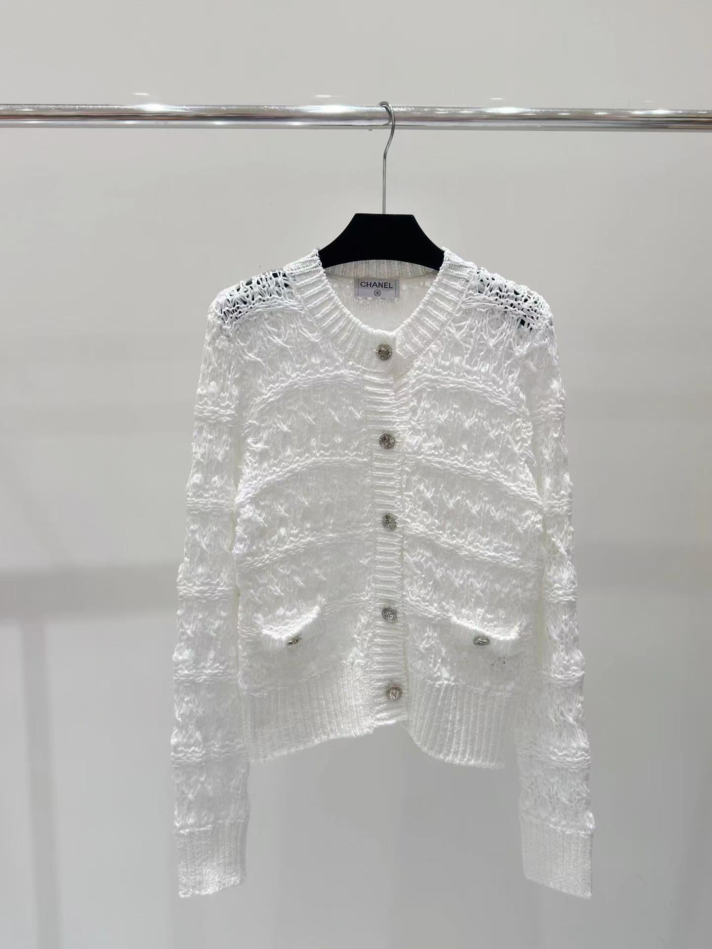 CC new hollow woven button knitted long sleeves