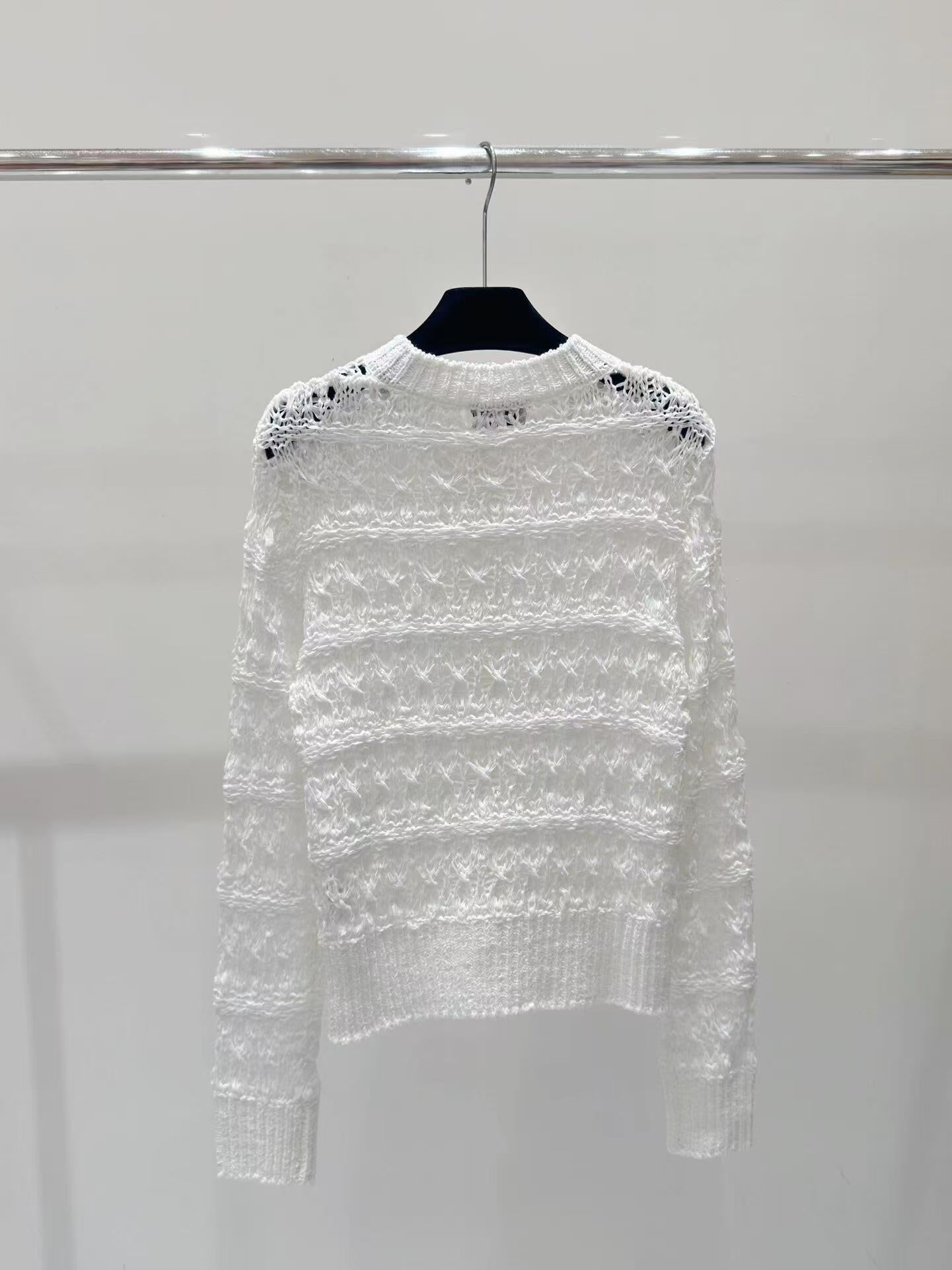 CC new hollow woven button knitted long sleeves