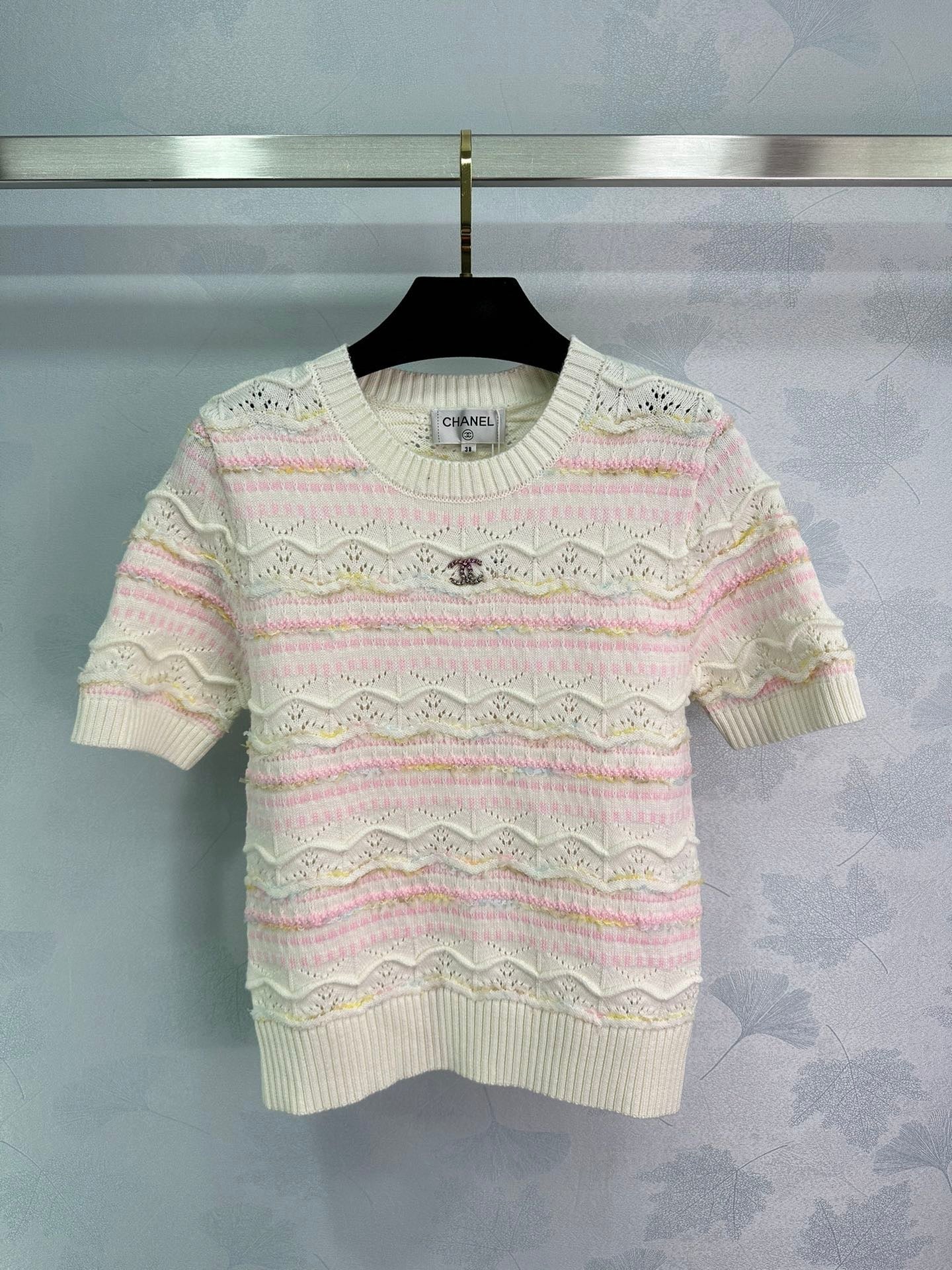 Pink wavy knitted short sleeves