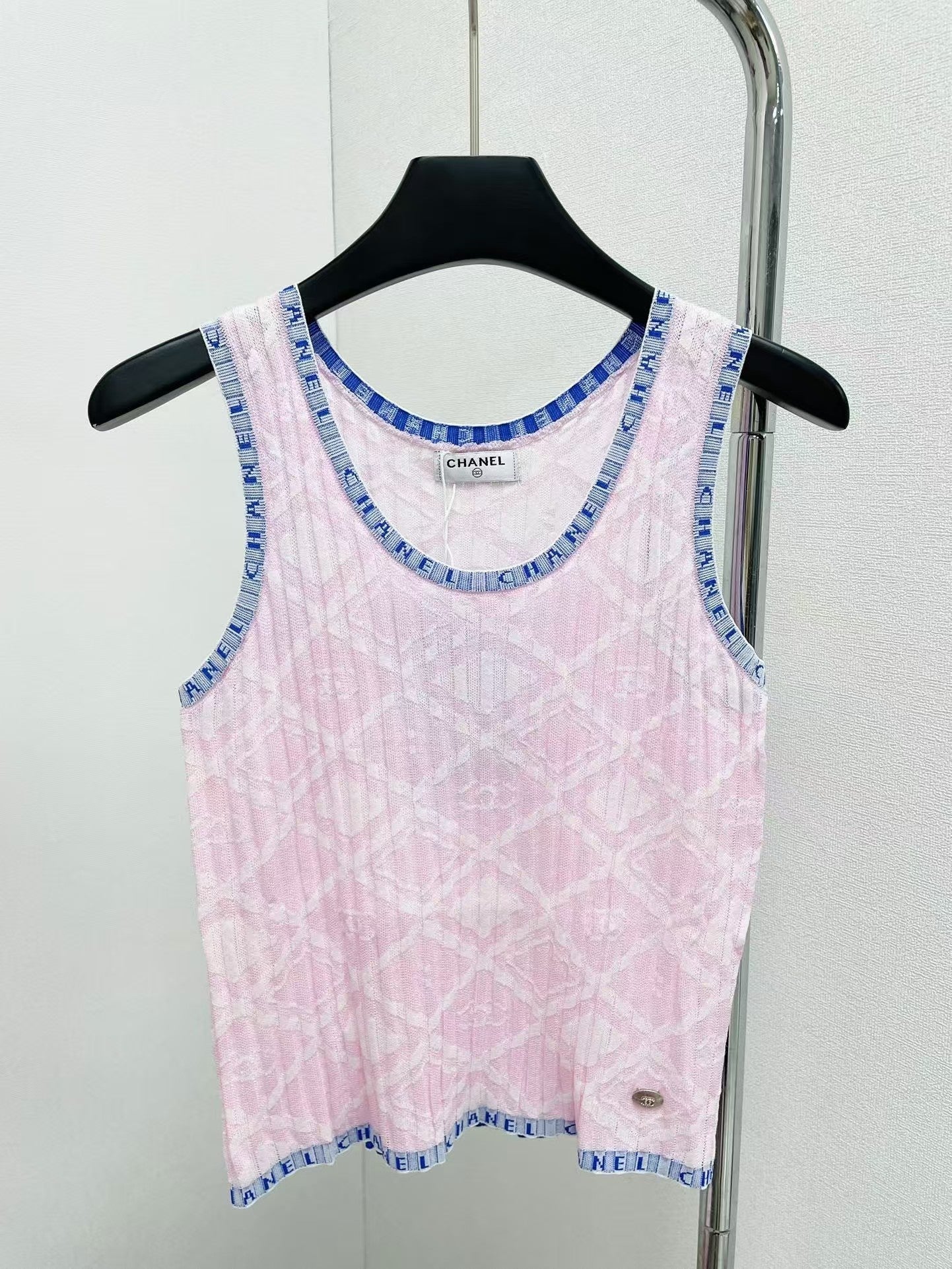 CC new style dark flower knitted vest