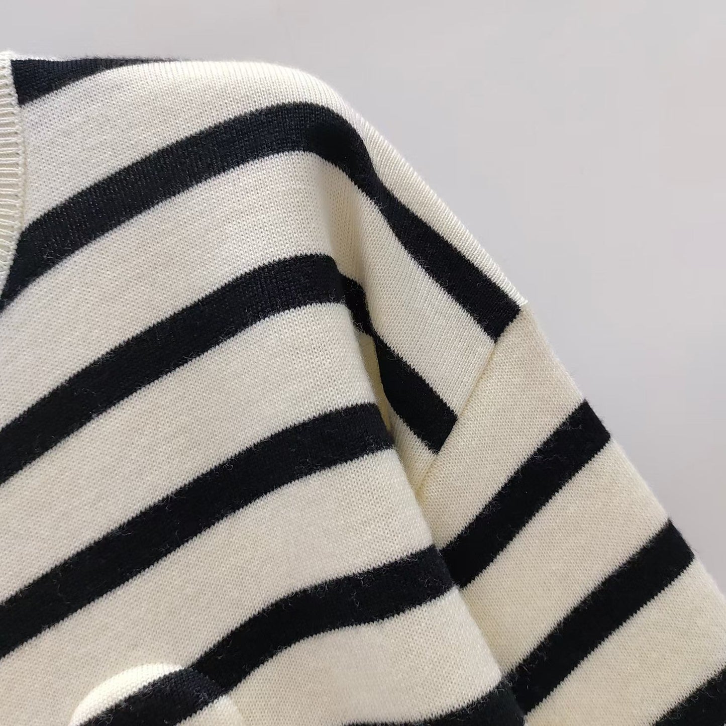 LW new striped contrast knitted long sleeve