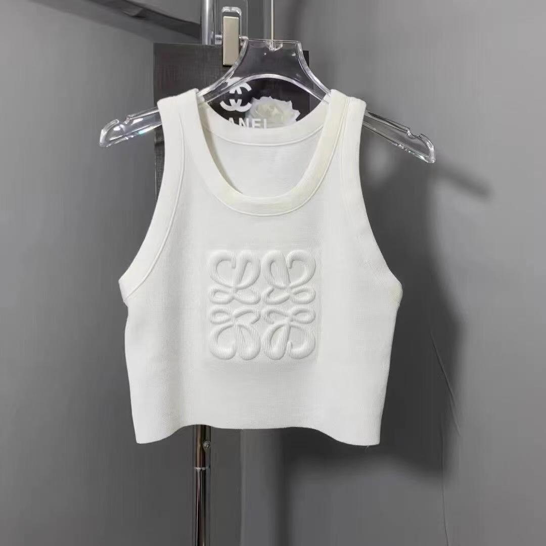 Simple 3D logo printed vest6