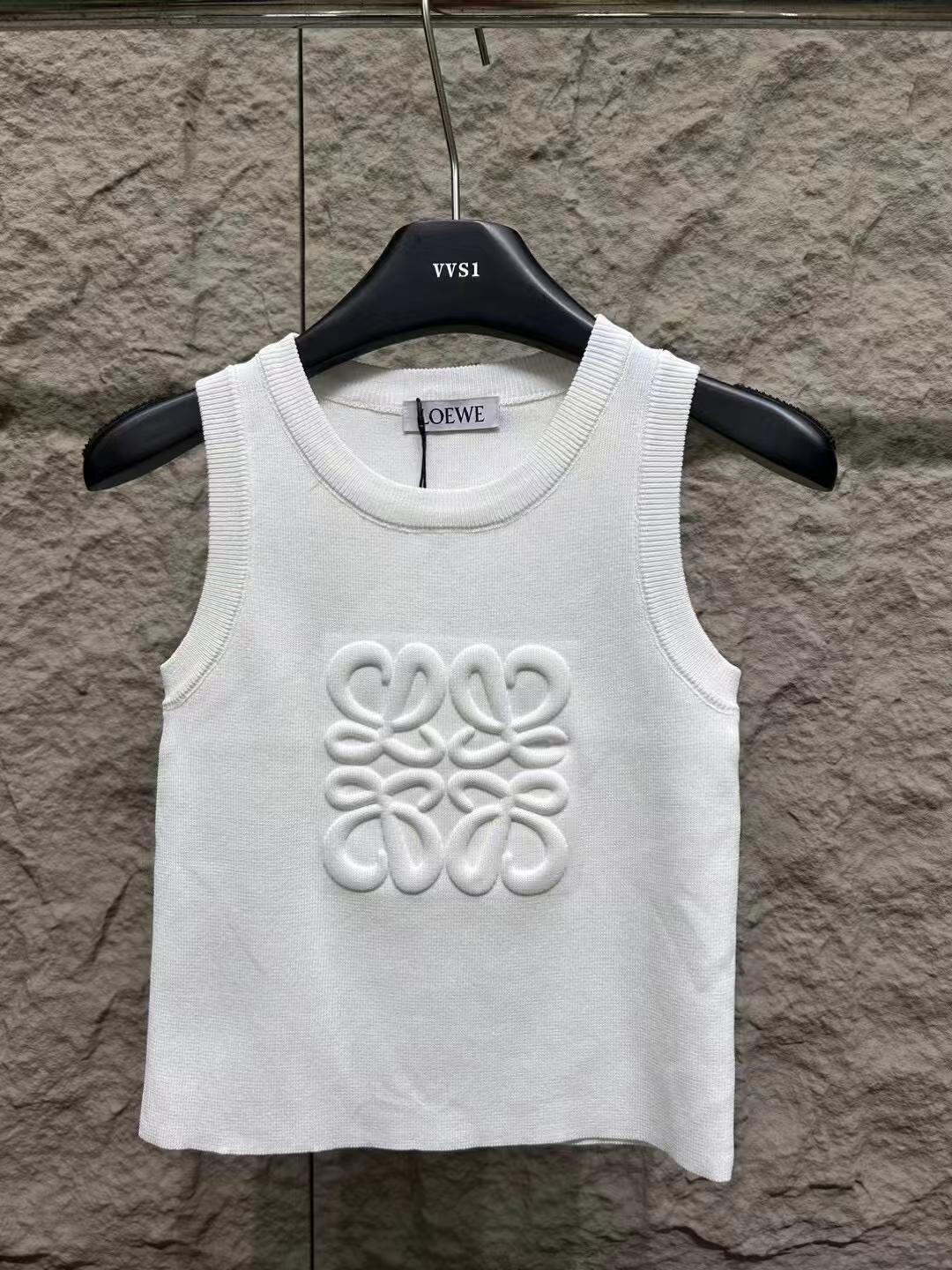 Simple 3D logo printed vest6