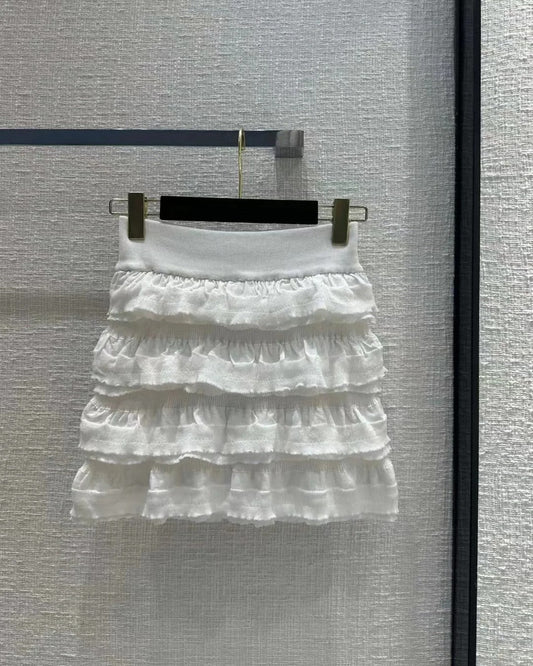 White cake skirt