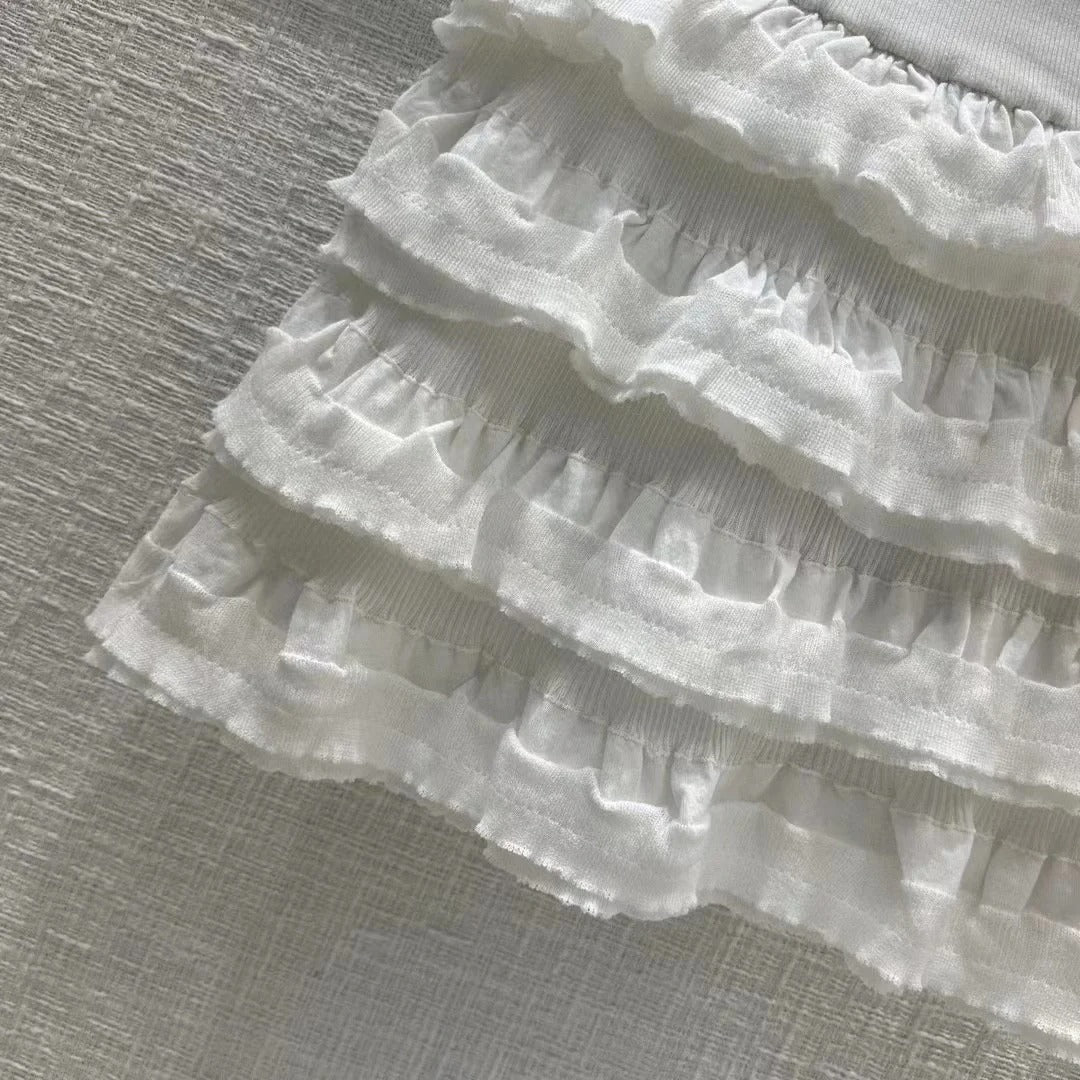 White cake skirt