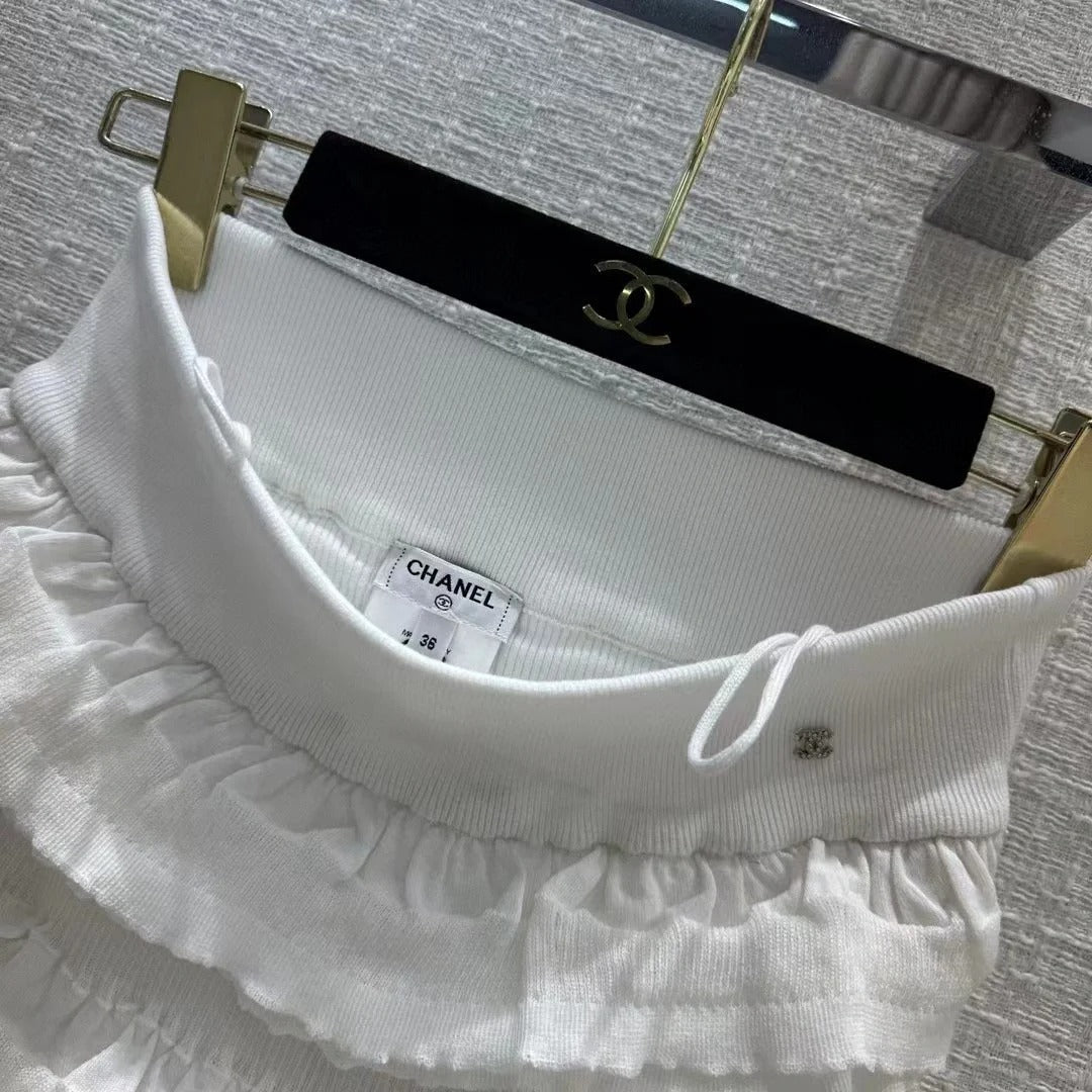 White cake skirt