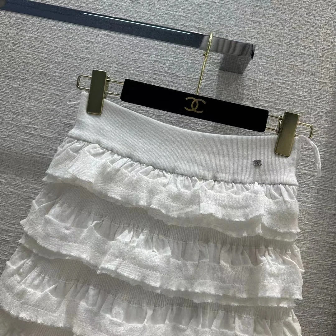 White cake skirt