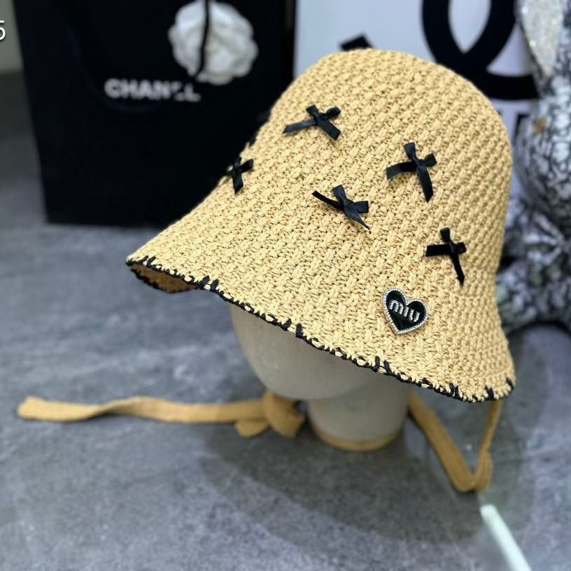 Ladies New Fashionable Slit Bucket Hat