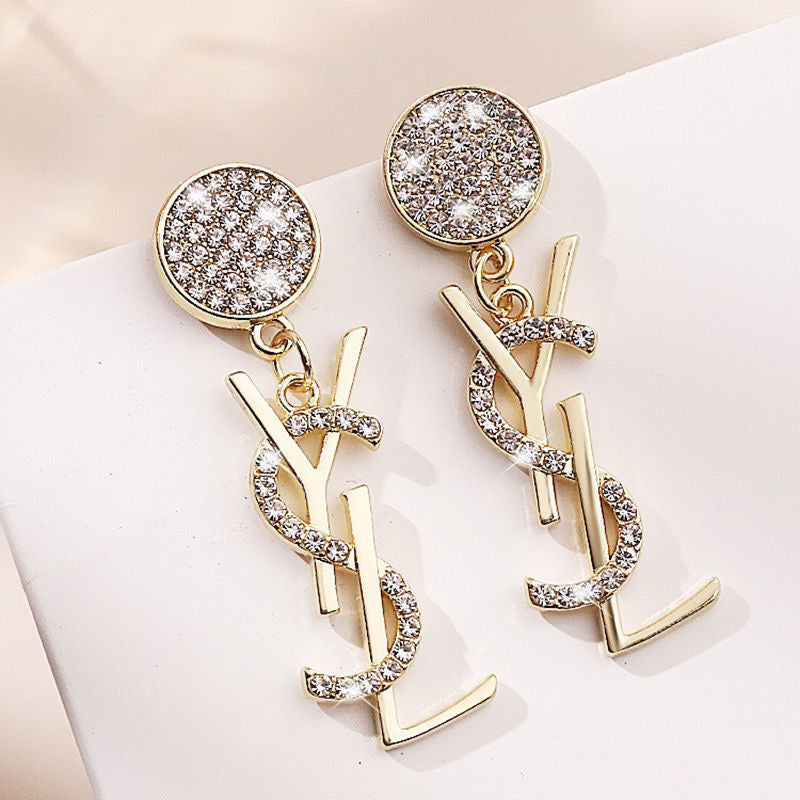 Ladies Fashionable And Exquisite Rhinestone Earrings