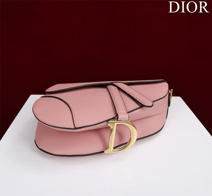 Indulge in Luxury: Iconic Handbags for the Discerning Woman