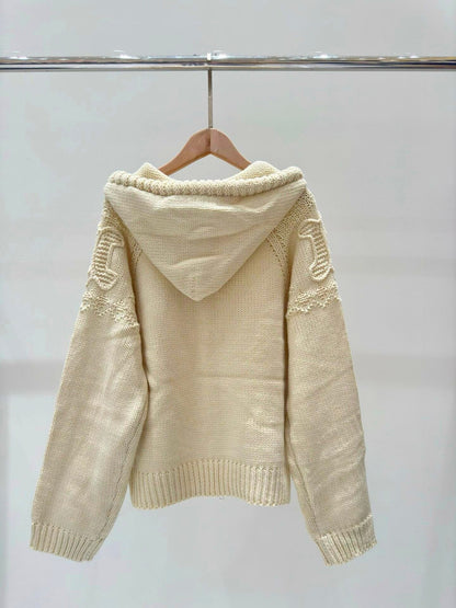 Very beautiful and versatile early autumn knitted sweater