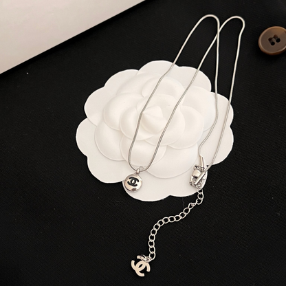 Women's Fashion Versatile Necklace