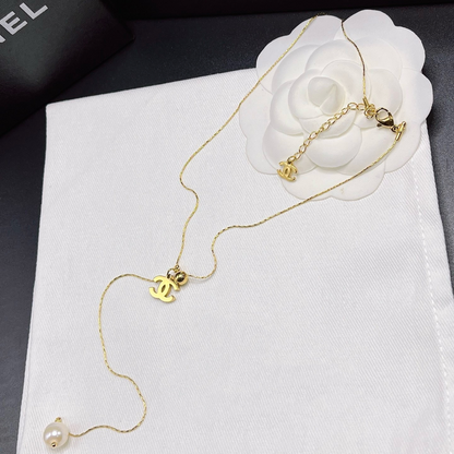 Women's Fashionable And Exquisite Necklaces