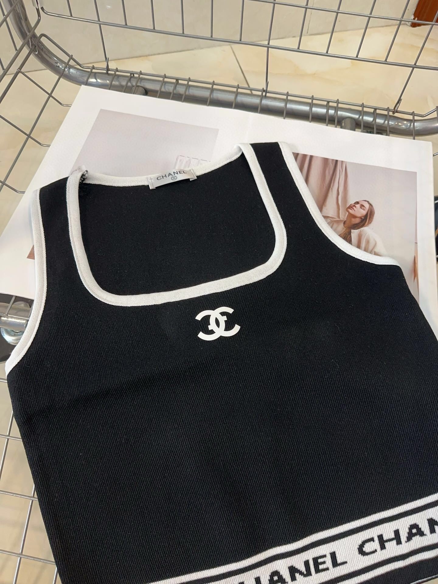 24FW NEW CC logo vest