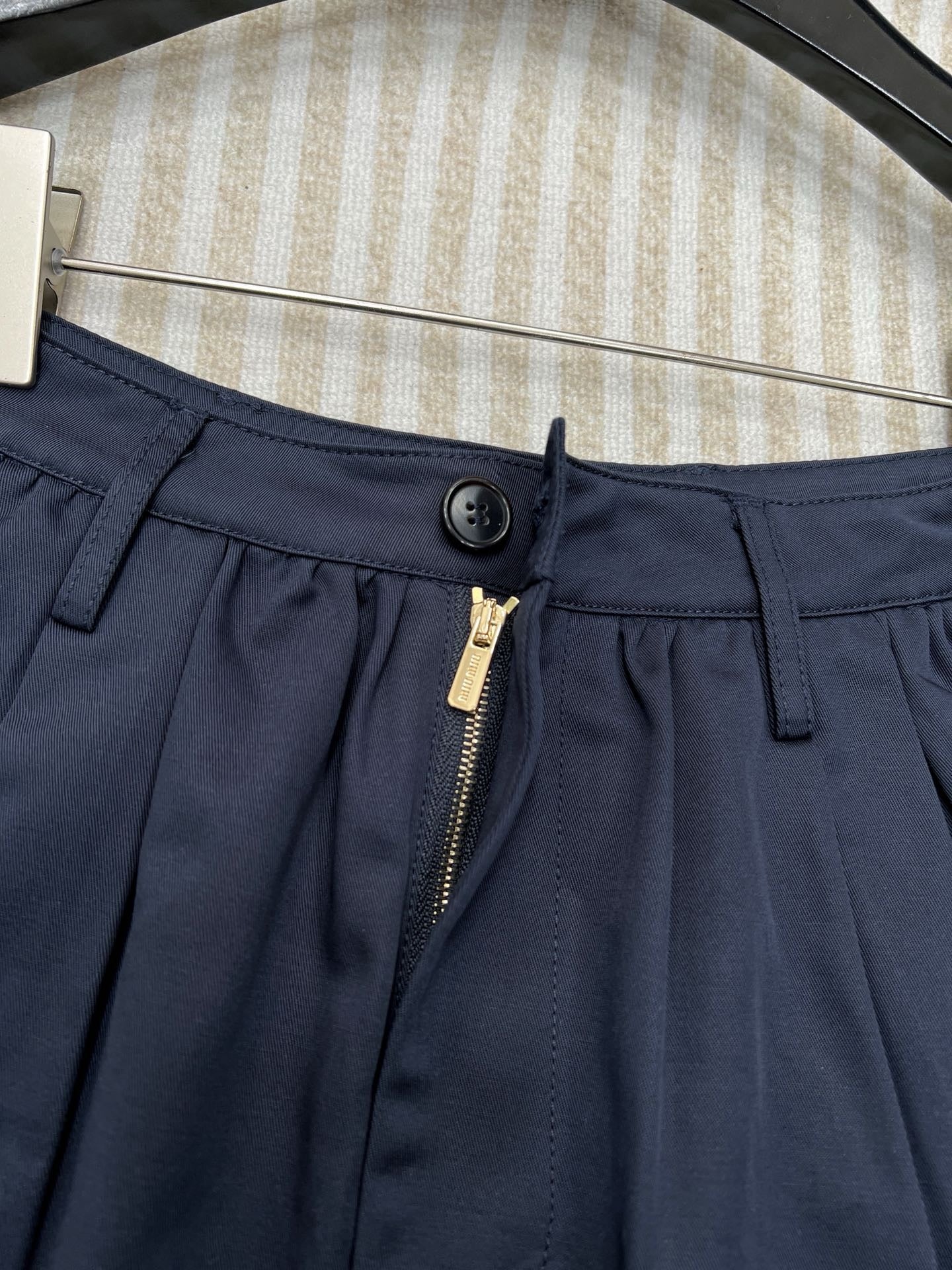 24FW NEW MM dark blue buttoned raw edge mini mini skirt