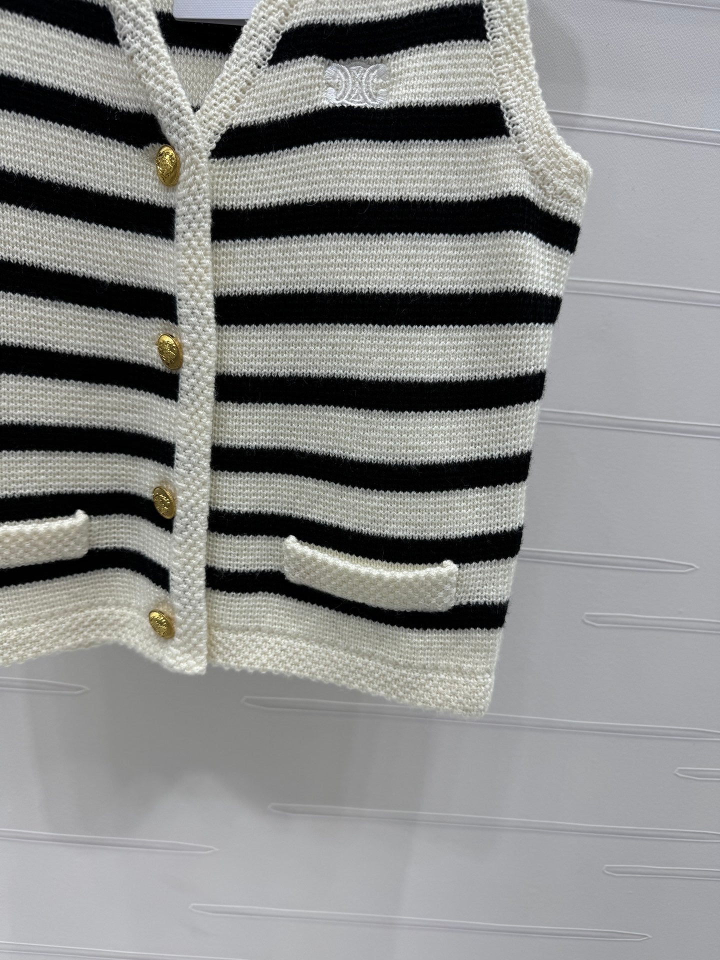 24FW NEW CL black striped knitted vest