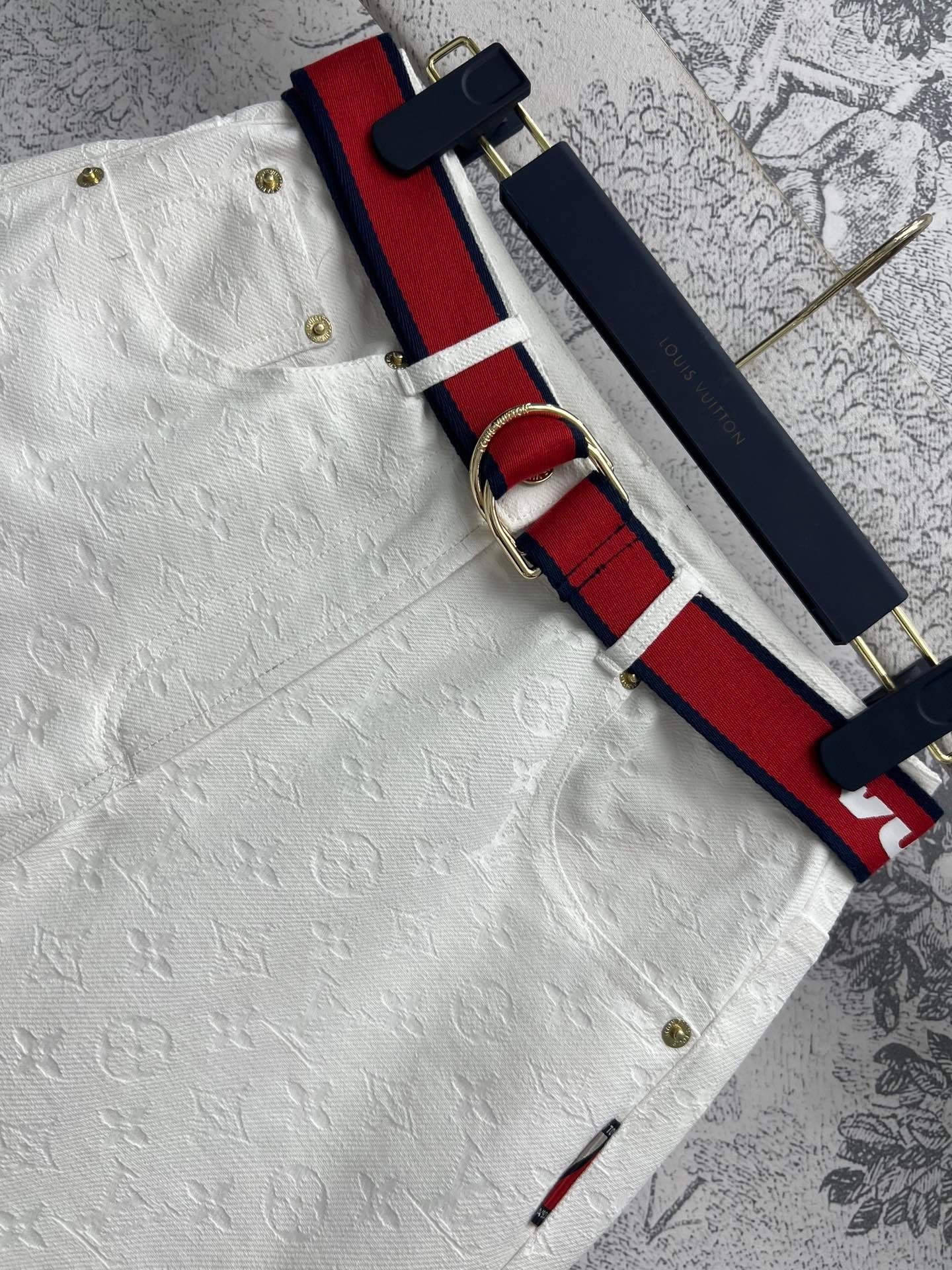 24FW NEW L White denim jacquard shorts