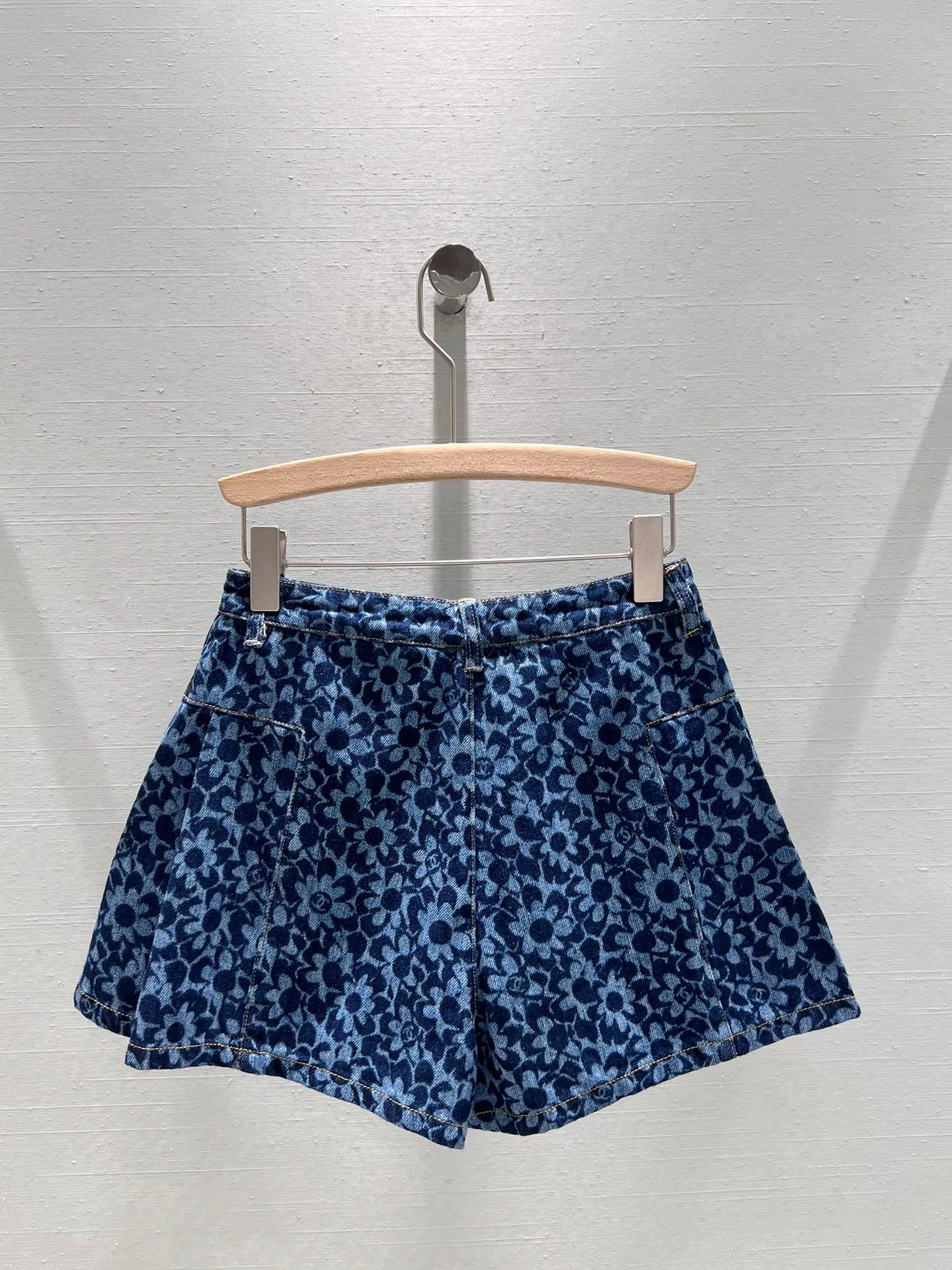 24FW NEW CC floral logo print denim a-line shorts