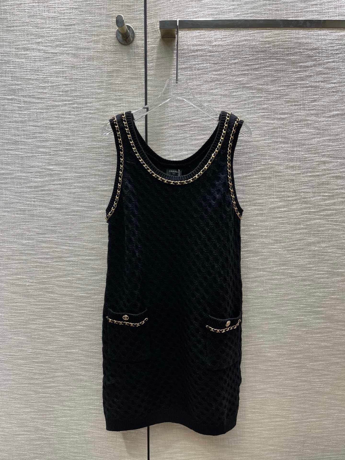 24FW NEW CC double shoulder chain knitted dress