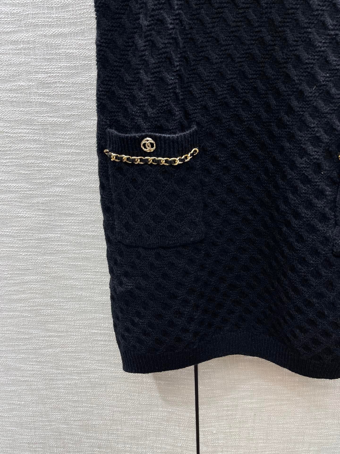 24FW NEW CC double shoulder chain knitted dress