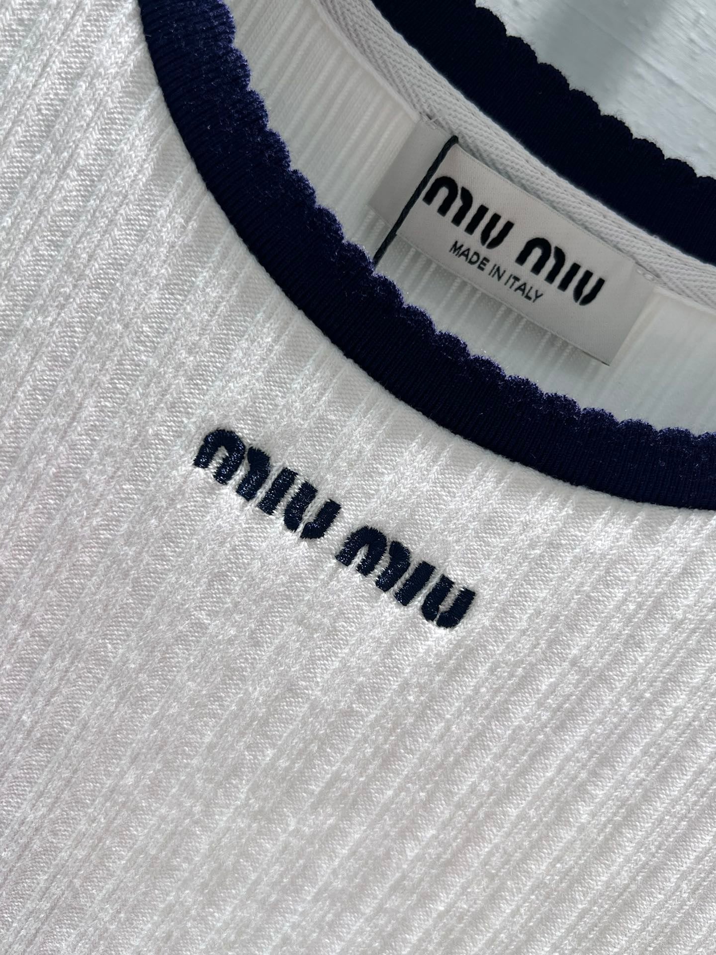 24FW NEW MM Contrast color round neck letter embroidered T-shirt