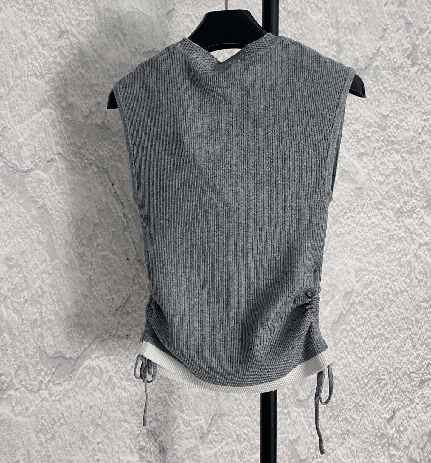 24FW NEW MM knitted crew neck vest