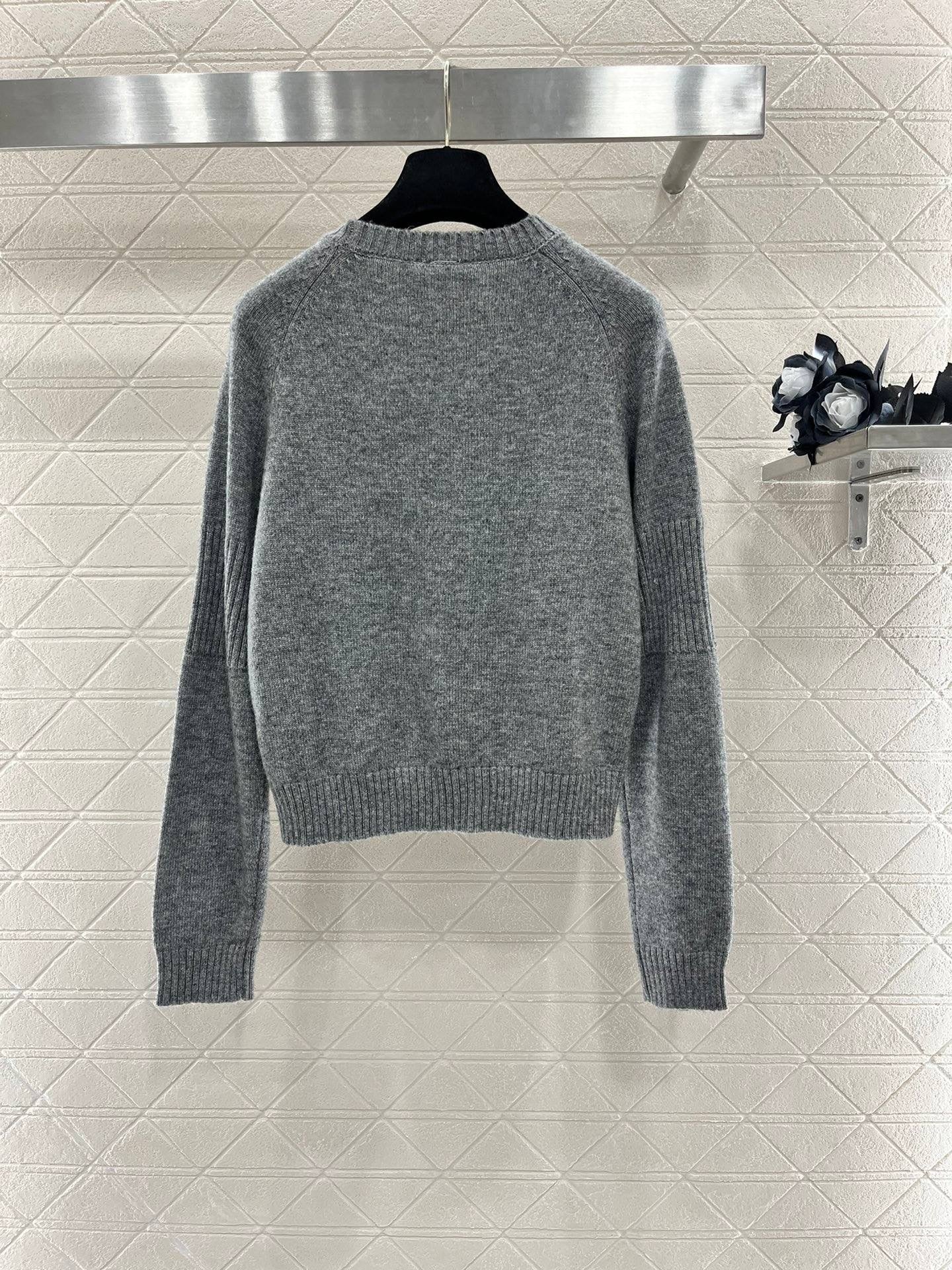 24FW NEW CC double c lock knitted top