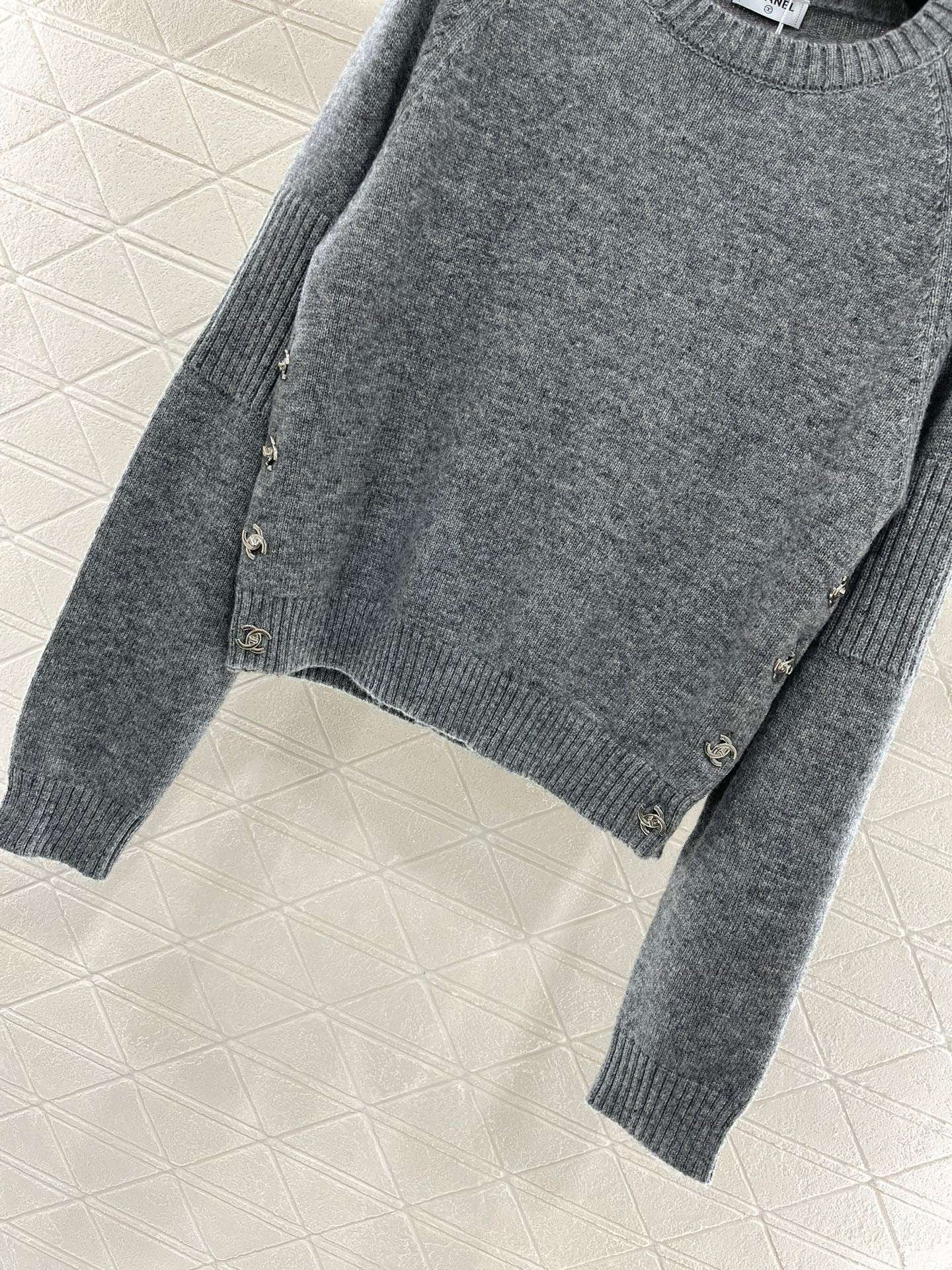 24FW NEW CC double c lock knitted top