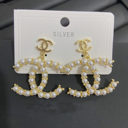 Women's High-end Fashion Letter Earrings