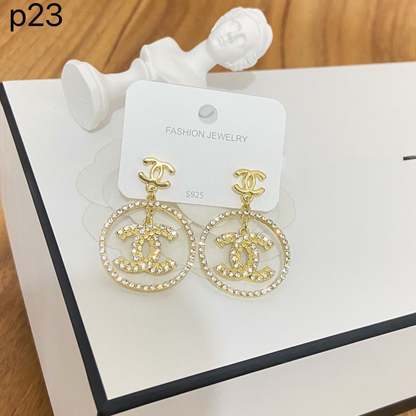 Women's High-end Fashion Letter Earrings