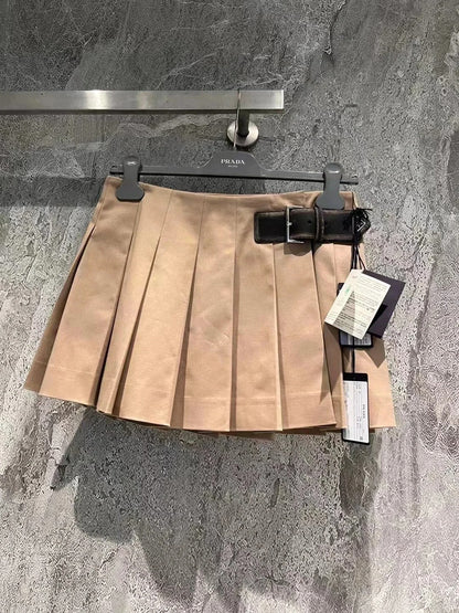 Light khaki small pleated skirt