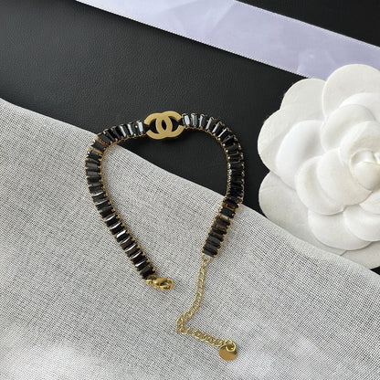 Women‘s Fashion High-End Letter Bracelet