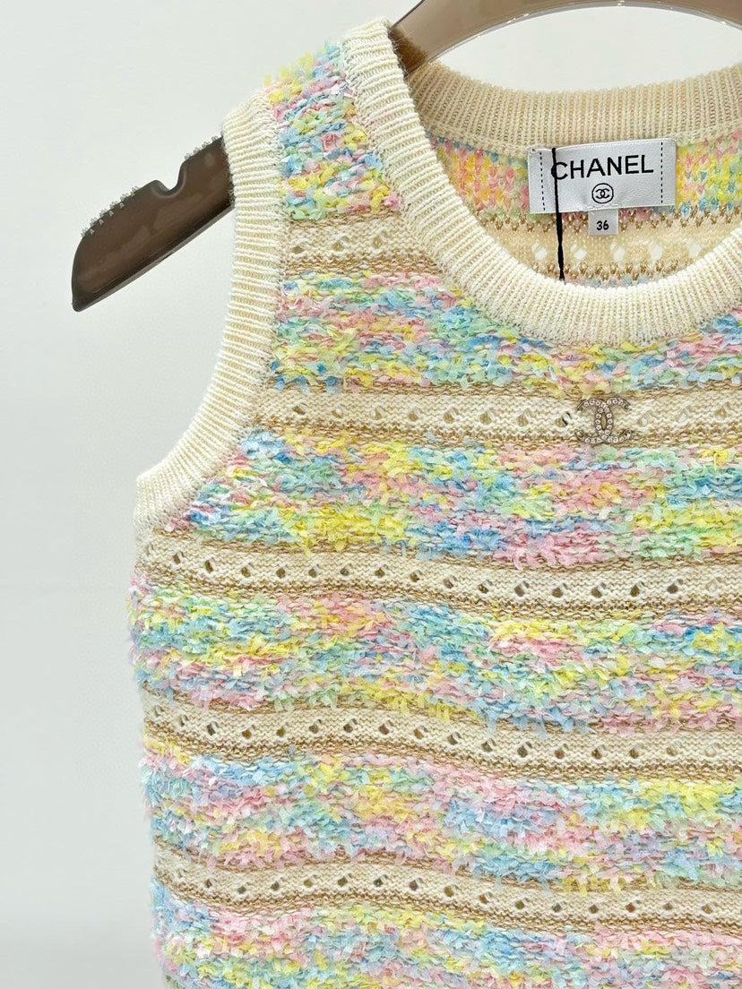 Colorful textured yarn knitted vest