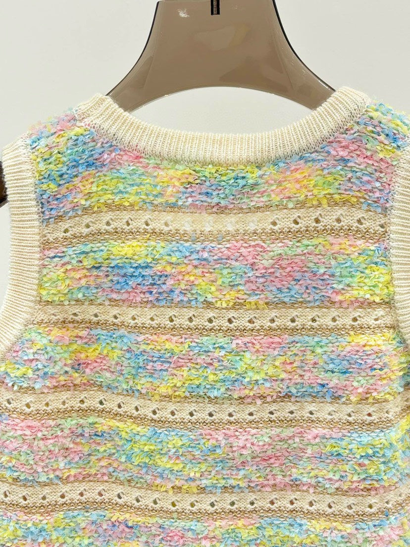 Colorful textured yarn knitted vest