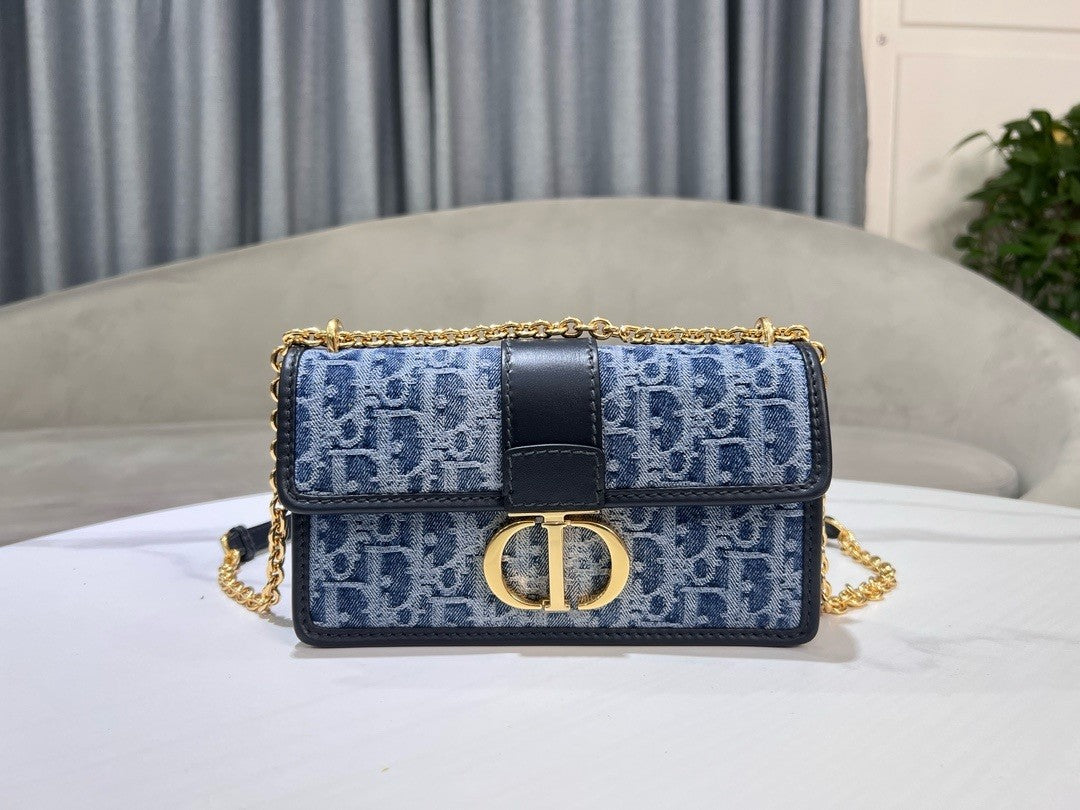 New small monogram logo print handbag（21CM*12CM*6CM）