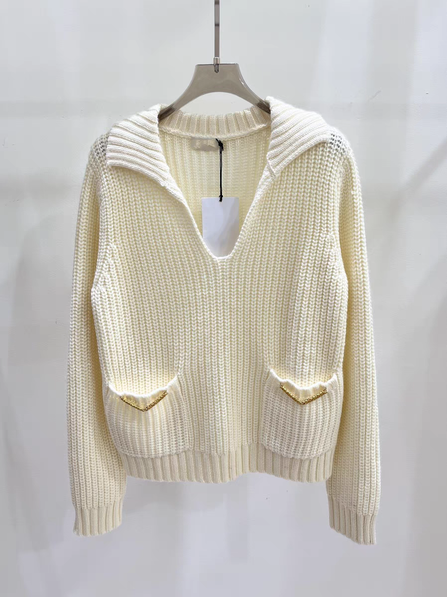 White simple deep V lapel sweater