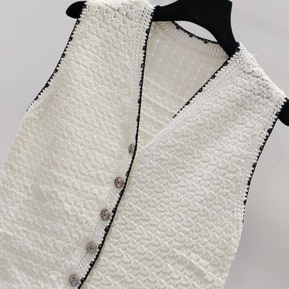 Xiaoxiang's minimalist style, hollow knitted vest